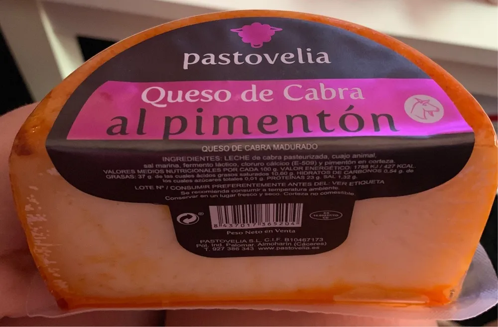 Queso de cabra al pimentón