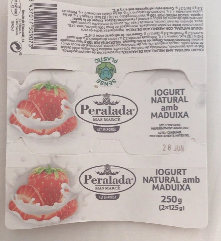 Iogurt natural amb maduixa