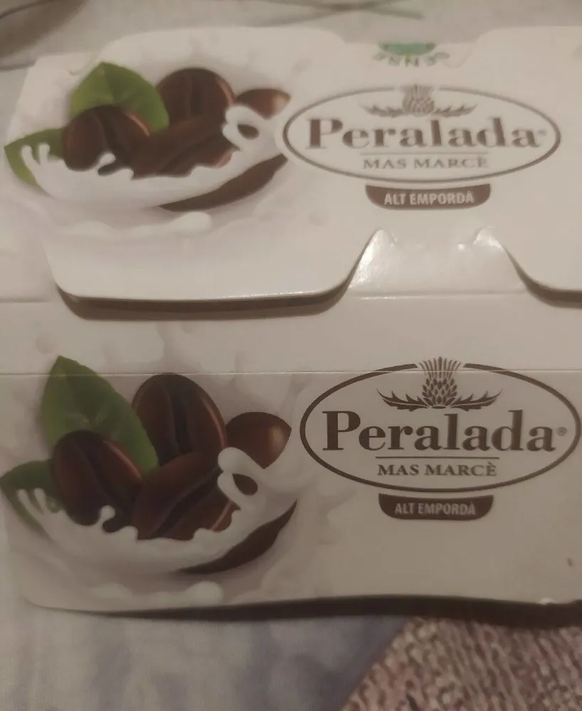 Yogur natural con café