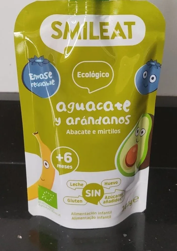 Pouche aguacate y arándanos