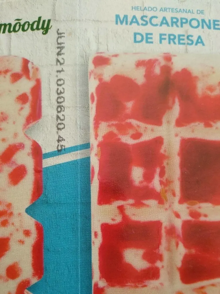 Helado artesanal mascarpone fresa