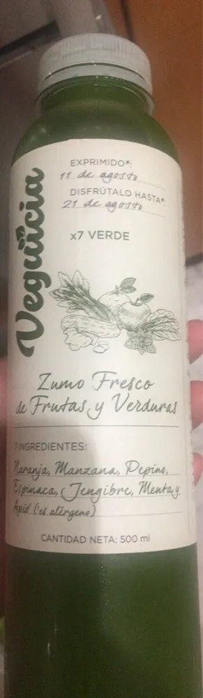 Zumo fresco de frutasy verduras