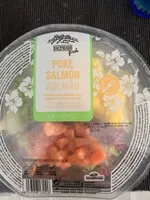 Poke salmón