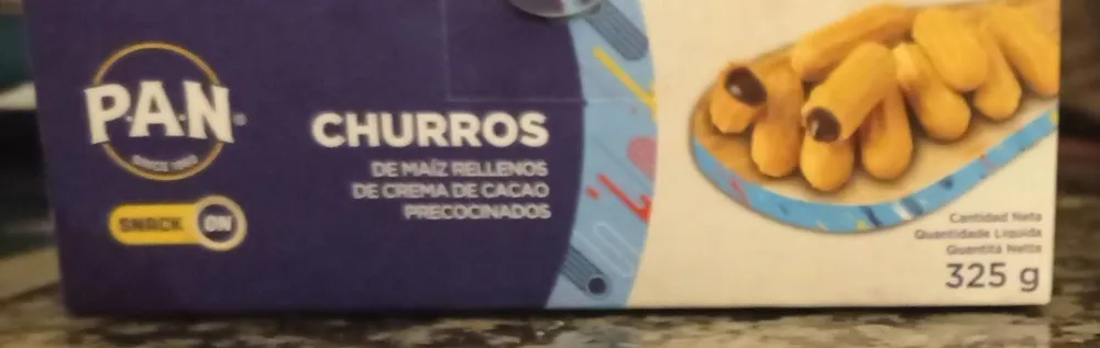 Churros de maíz rellenos de crema de cacao