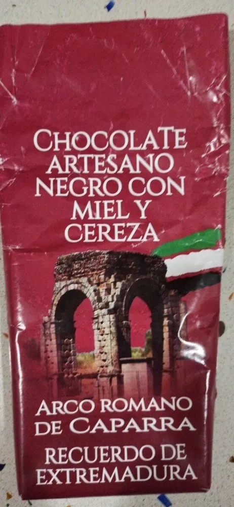 Chocolate artesano negro con miel y cereza