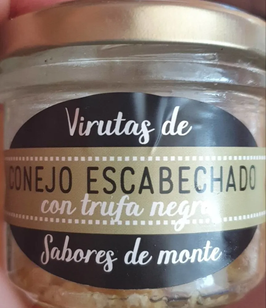 Virutas de conejo escabechado con trufa negra