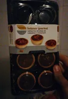 Tartaletas rellenas de caramelo y chocolate