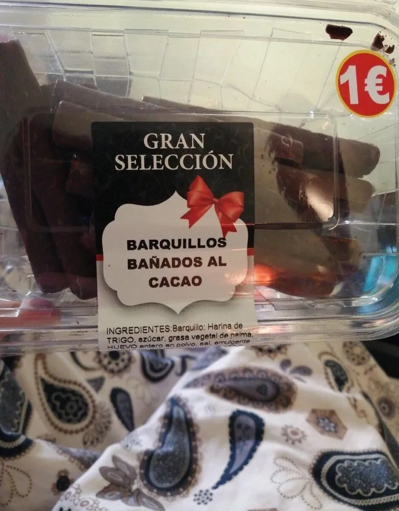 Barquillos bañados al cacao