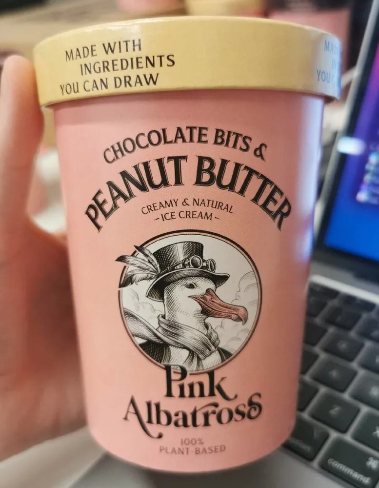 Helado vegano de cacahuetes