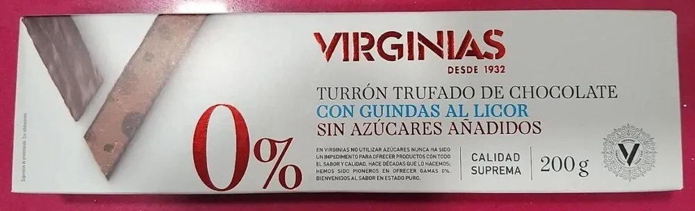 Turrón trufado de chocolate con guindas al licor