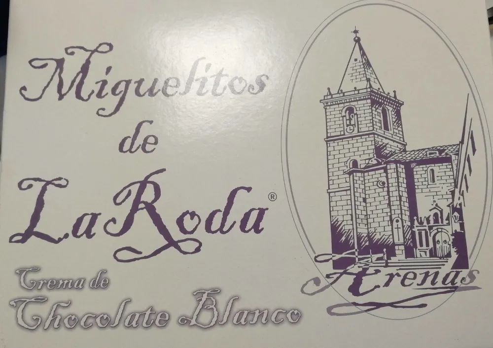 Miguelitos de la Roda, crema de chocolate blanco