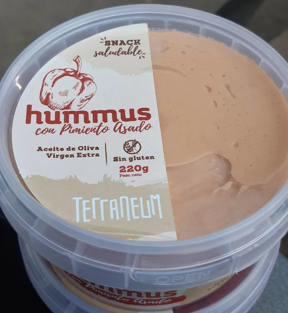 Hummus con pimiento Asado
