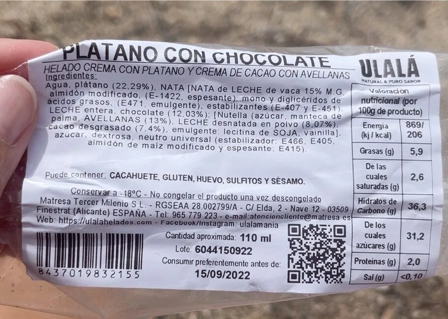 Helado de plátano con chocolate