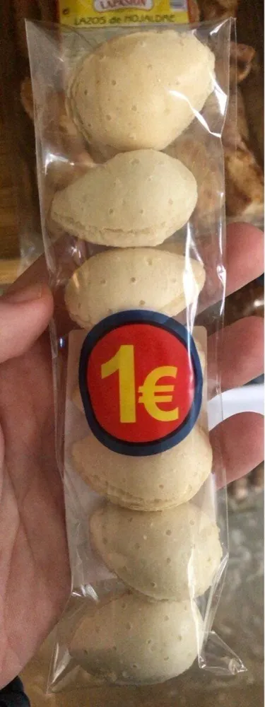 Almendras rellenas