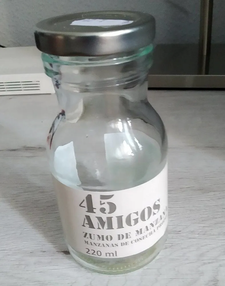 Zumo de manzana de cosecha propia