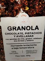 Granola de chocolate, pistachos y avellanas
