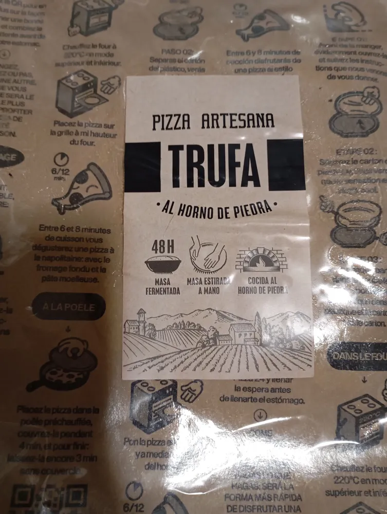 Pizza artesana trufa al horno de piedra