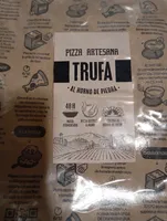 Pizza artesana trufa al horno de piedra