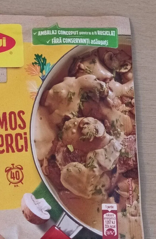 Porc in sos cremos cu ciuperci