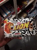 Lion black white