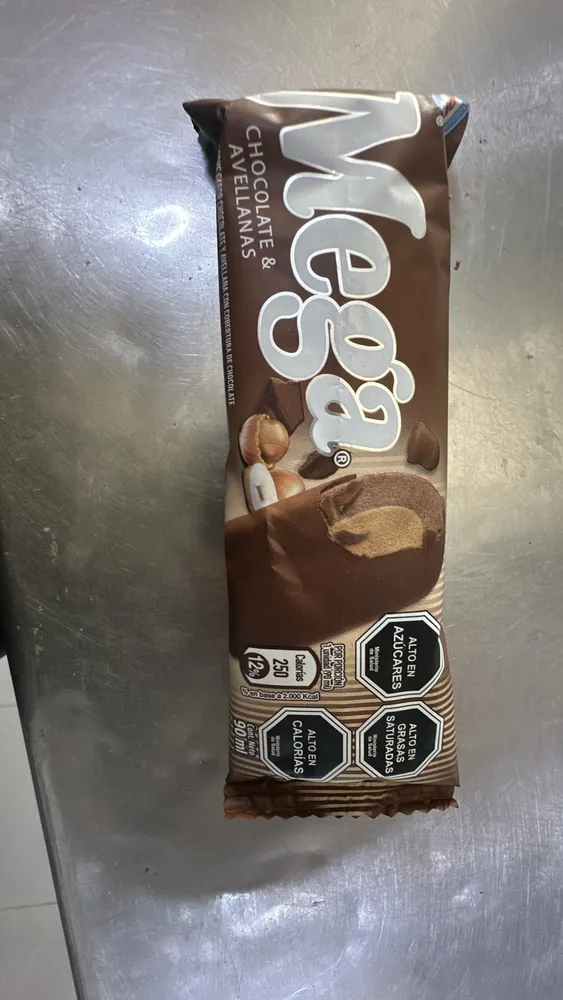 Mega CHOCOLATE & AVELLANAS