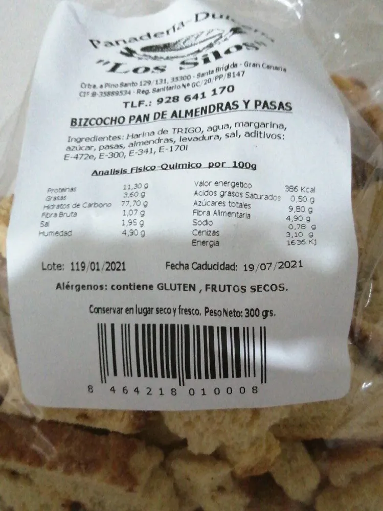 Bizcocho pan de almendras y pasas