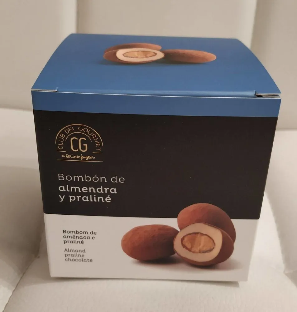 Bombón de almendra y praliné