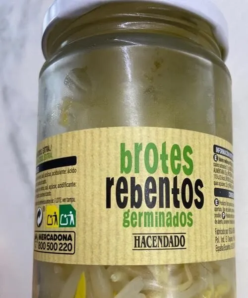 Brotes tiernos germinados