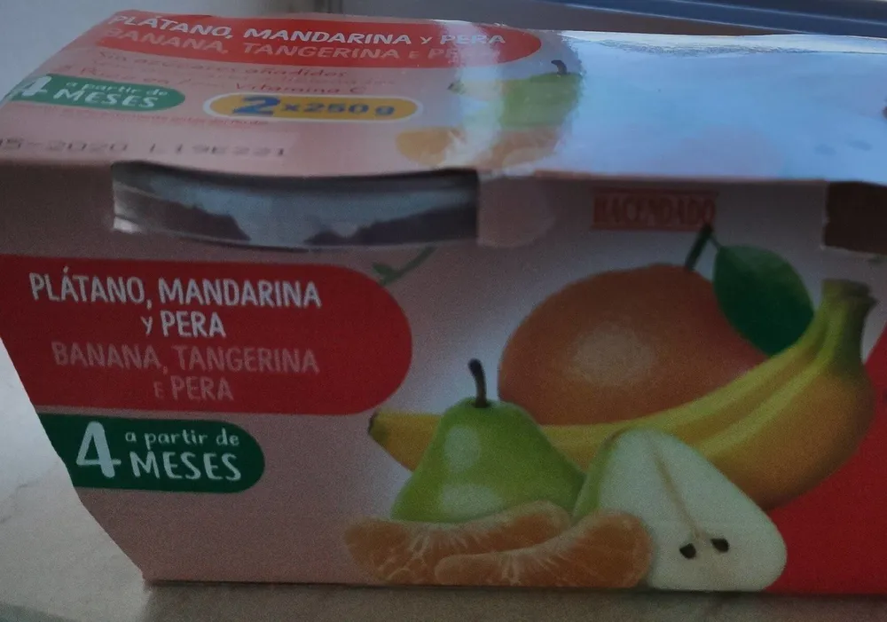 Platano, mandarina y pera