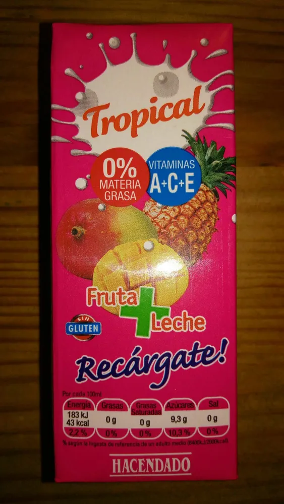 Zumo de frutas tropical + Leche