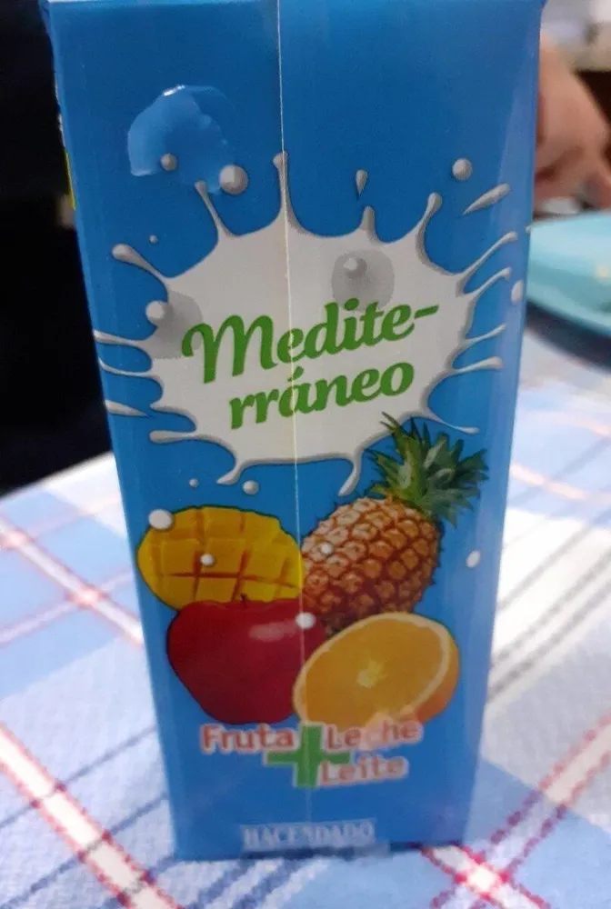 Mediterráneo fruta leche