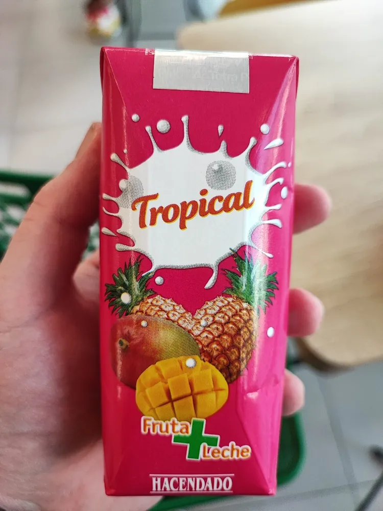 Fruta + Leche Tropical
