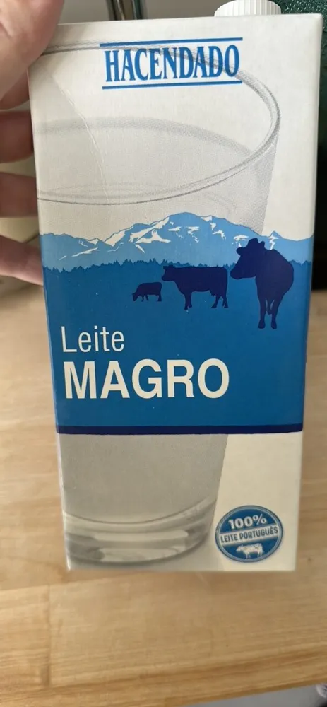 Leite Magro