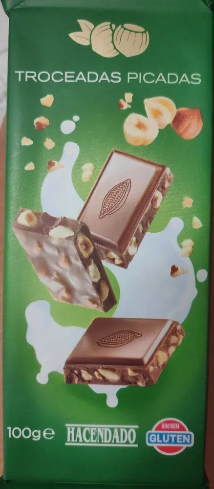 Chocolate con avellanas troceadas picadas