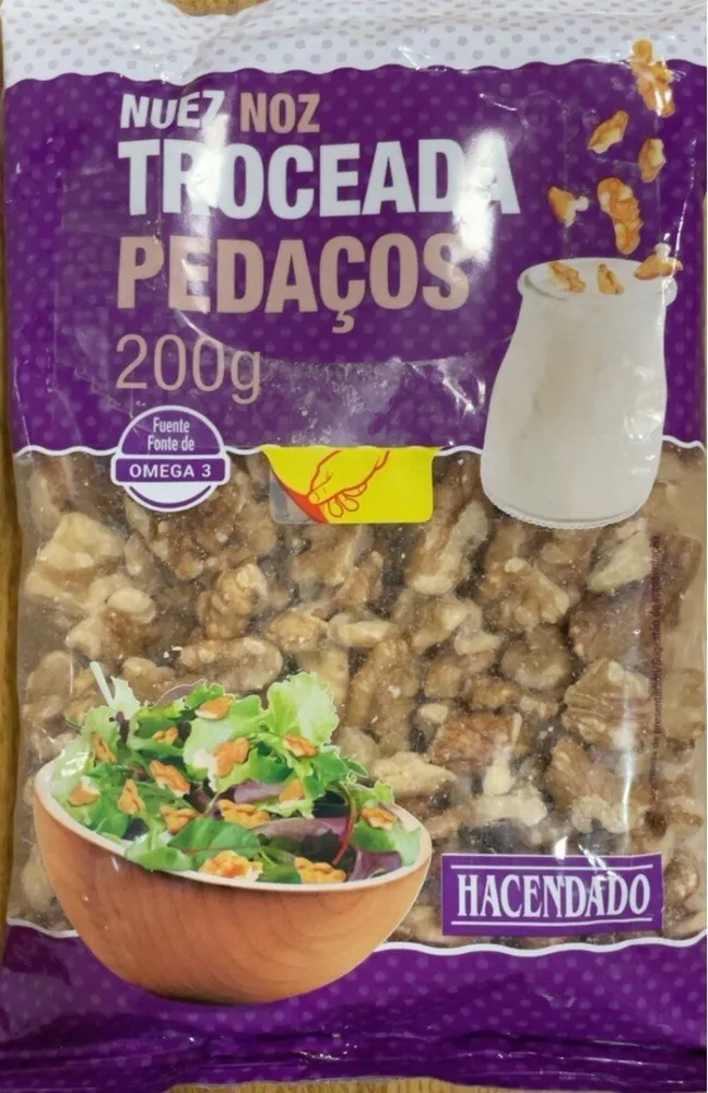 Nuez troceada