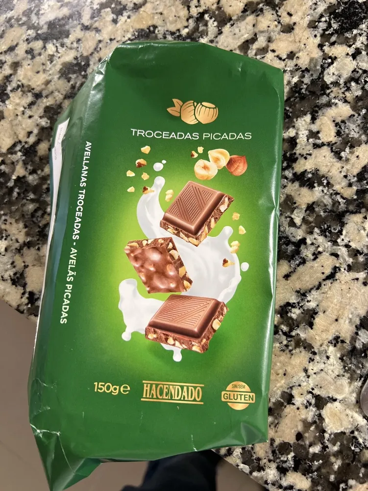 Avellanas troceadas