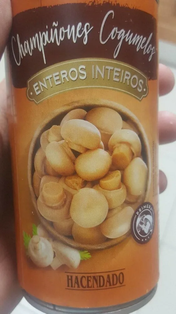 Champiñones enteros