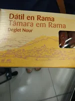 Dátiles en rama Deglet Nour