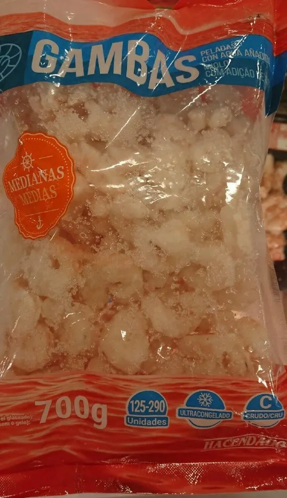 Gambas peladas con agua añadida