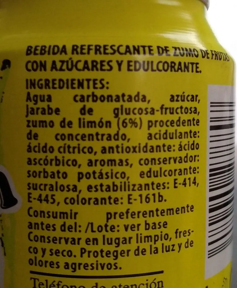 Bebida refrescante de zumo de frutas con azúcares y edulcorante