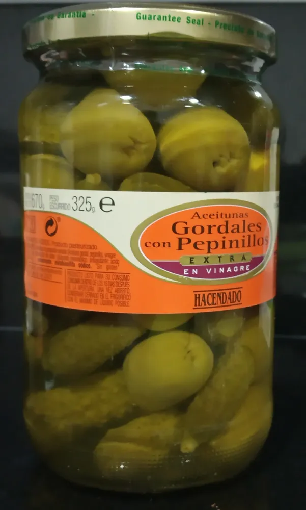 Aceitunas gordales con pepinillo