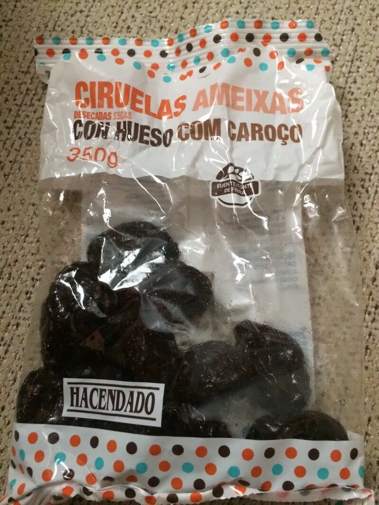 Ciruelas desecadas con hueso