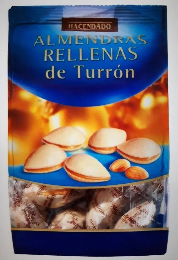 Almendras rellenas de turrón