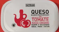 Queso con tomate aceite y oregano