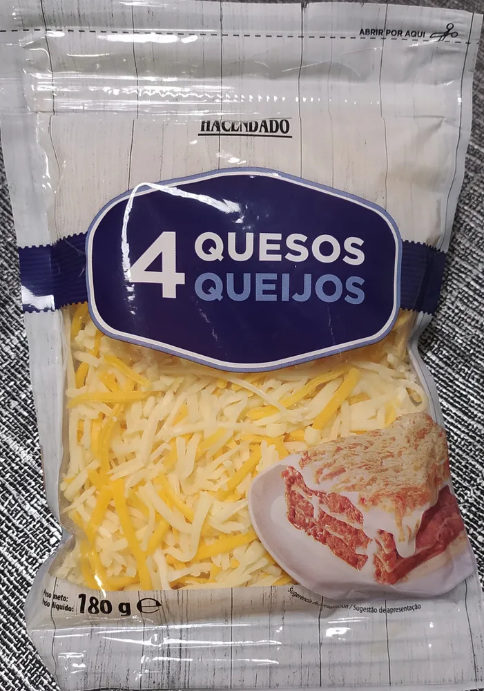 4 quesos rallados