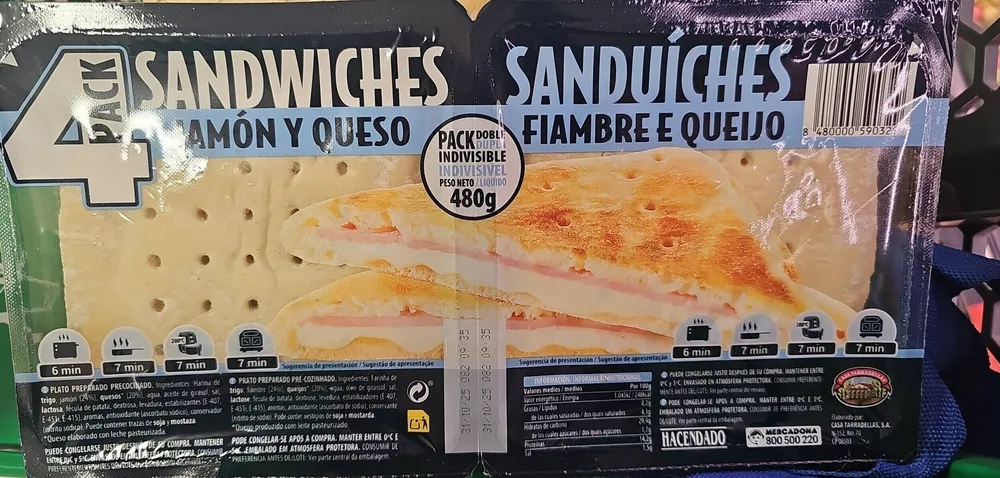 Sandwiches de jamón y queso