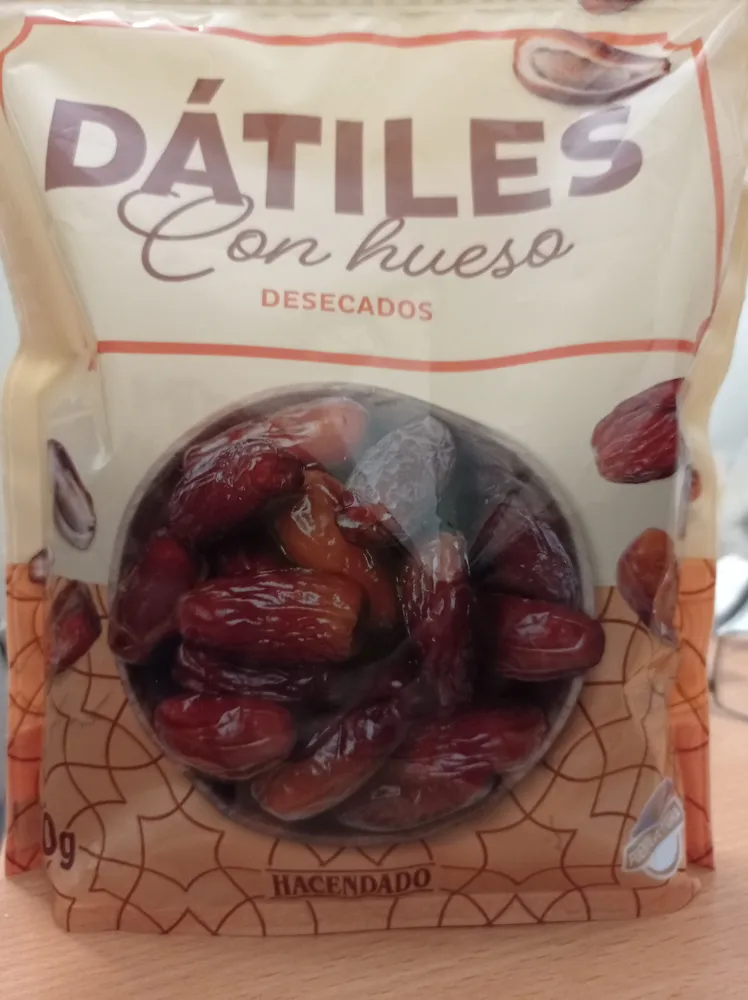 Dátiles con hueso desecados