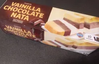 Helado sabor a vainilla, chocolate y nata