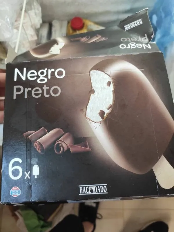 Helado de chocolate negro
