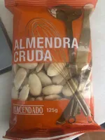 Almendra cruda